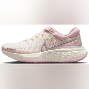 Nike ZoomX Invincible Run Flyknit Running Sneakers - Sz 10.5 US WMNS